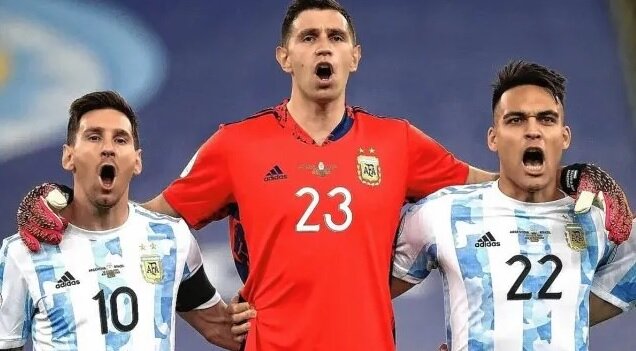 Selección Argentina Emiliano Dibu Martínez Lionel Messi Lautaro